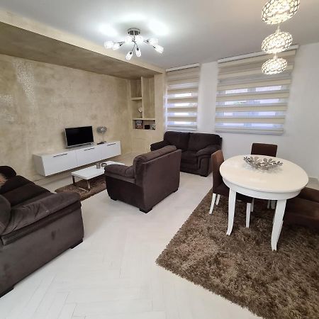 נובי סאד Adonis Apartment מראה חיצוני תמונה